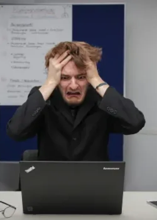 sebastian-herrmann-jzTQVxCyKYs-unsplash